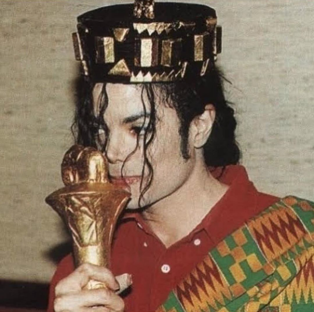 Michael Jackson crowned King Ivory Coast Royal Swani line